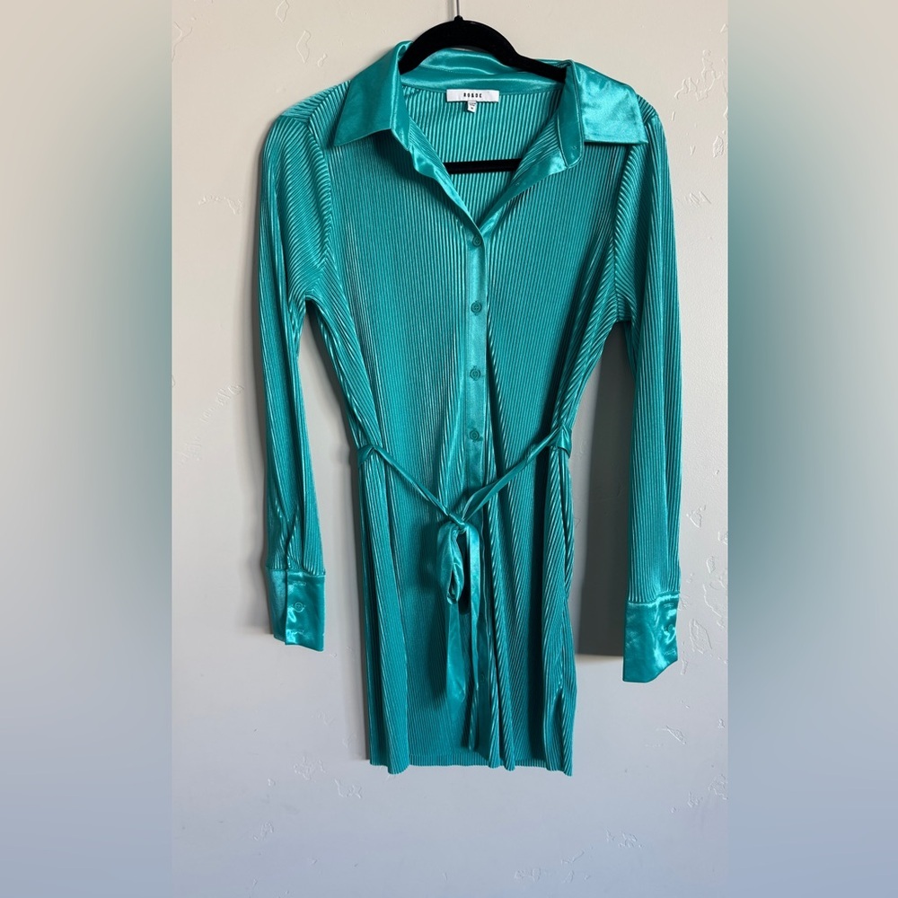Ro&De pleated button down satin shirt dress size medium